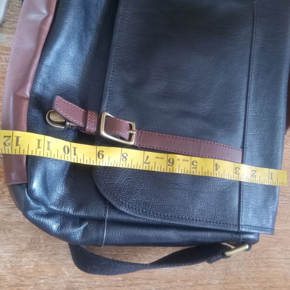 Fossil Black Leather Briefcase/Laptop bag/Work bag. Unisex. - Picture 4 of 11